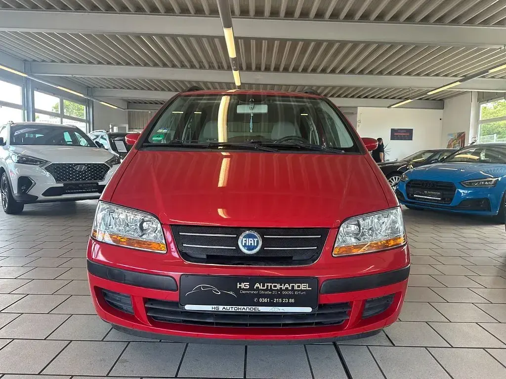 Gebraucht Fiat Idea Emotion 95 PS (69 kW) 2004 Rot Van / Kleinbus