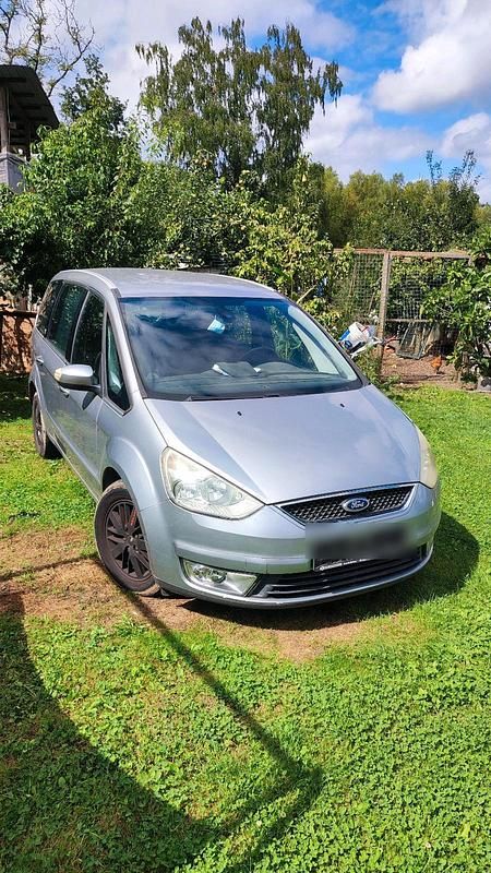 Silber Gebraucht 2007 Ford Galaxy Van / Kleinbus | 1.900 € (Superpreis) - Bild 1/4