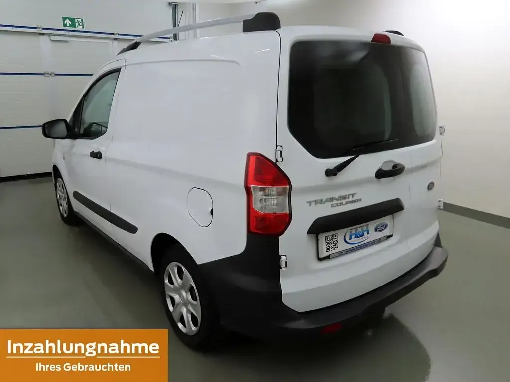 Gebraucht Ford Courier Trend 101 PS (74 kW) 2022 Weiß Van / Kleinbus