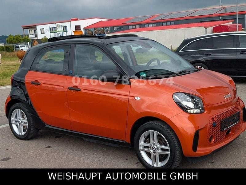 Schwarz Gebraucht 2022 Smart ForFour Electric Drive Kleinwagen | 10.590 € (Fairer Preis) - Bild 1/4