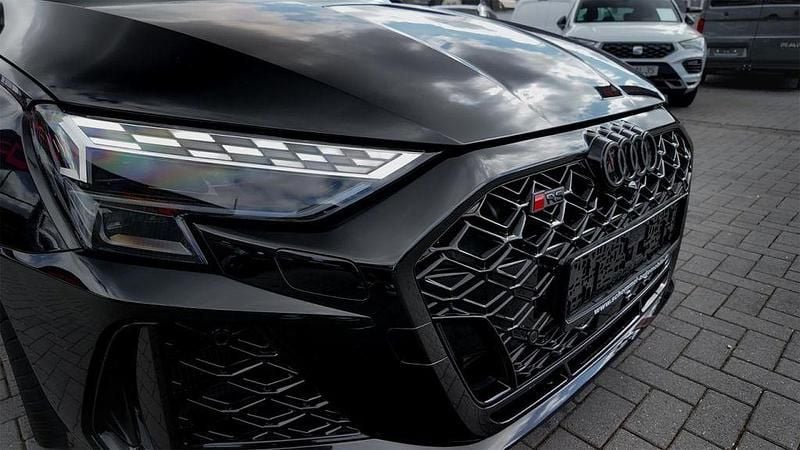 Neu Audi RS3 Advanced 400 PS (294 kW) 2026 Mythosschwarz Limousine