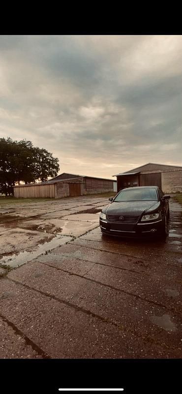 Second-hand VW Phaeton 250 CP (183 kW) 2009 Berlinǎ