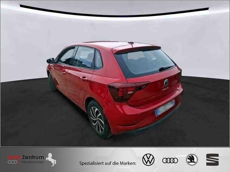 Gebraucht VW Polo Life 95 PS (69 kW) 2022 Rot Kleinwagen