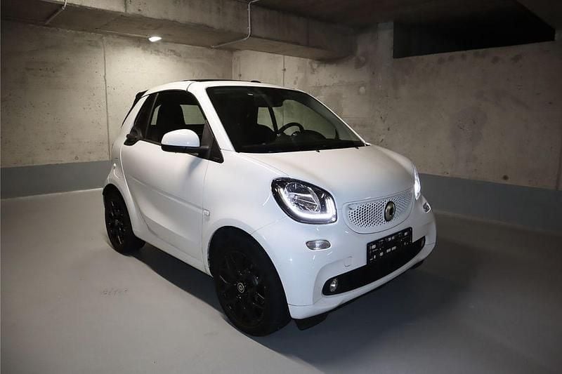 Weiß Gebraucht 2018 Smart ForTwo Cabrio Prime Cabrio | 17.200 € (Fairer Preis) - Bild 1/4