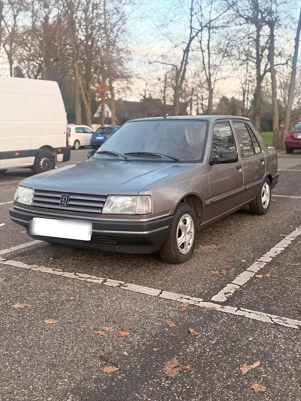 Gebraucht Peugeot 309 90 PS (66 kW) 1990 Braun Kleinwagen