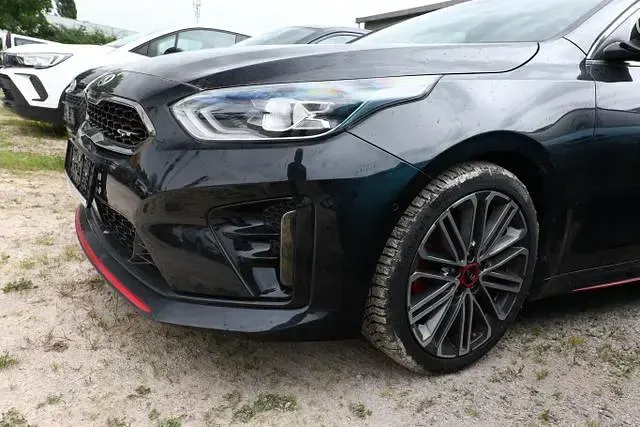 Gebraucht Kia ProCeed GT GT 204 PS (150 kW) 2019 Black pearl metallic black pearl metallic Kleinwagen