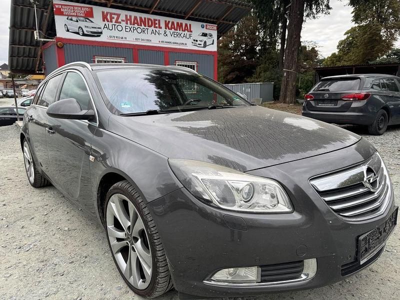 Grau Gebraucht 2010 Opel Insignia Cosmo Kombi | 1.999 € (Fairer Preis) - Bild 1/4