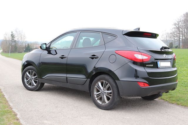 Gebraucht Hyundai Tucson 135 PS (99 kW) 2014 Schwarz metallic SUV