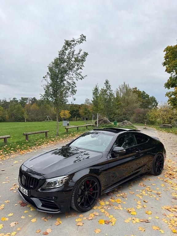 Schwarz Gebraucht 2021 Mercedes C63S AMG AMG Coupé | 69.995 € (Guter Preis) - Bild 1/4
