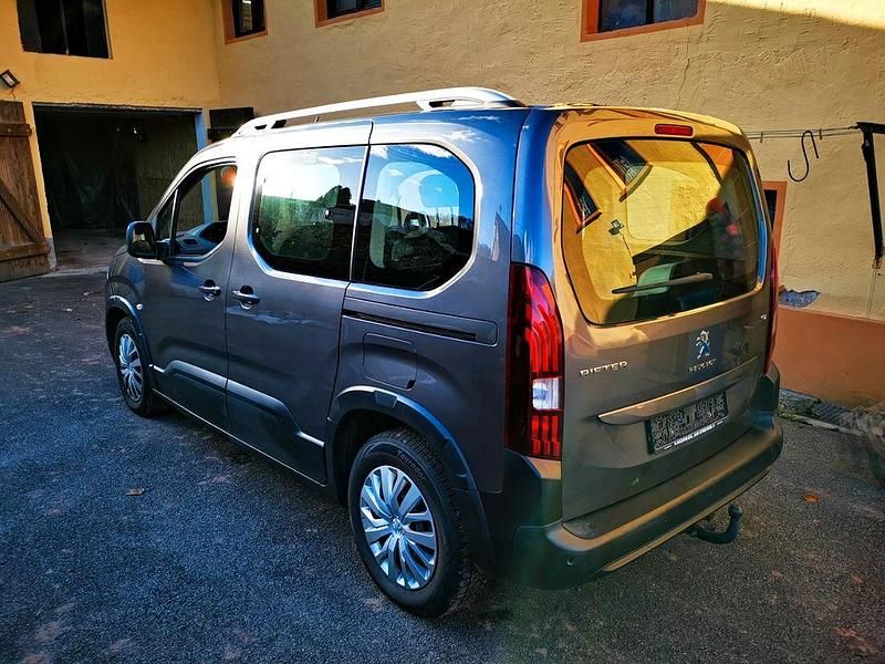 Gebraucht Peugeot Rifter Active 110 PS (80 kW) 2019 Grau Van / Kleinbus