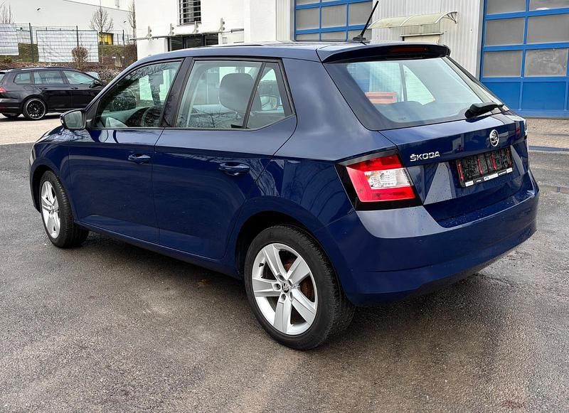 Gebraucht Skoda Fabia Cool Plus 60 PS (44 kW) 2017 Blau Kleinwagen
