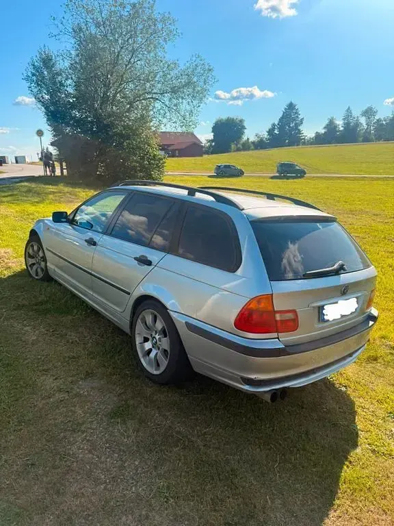 Gebraucht BMW 316 116 PS (85 kW) 2005 Silber Kombi