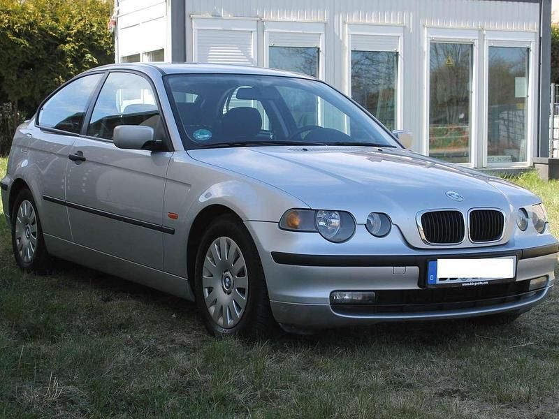 Gebraucht BMW 316 116 PS (85 kW) 2002 Silber Limousine