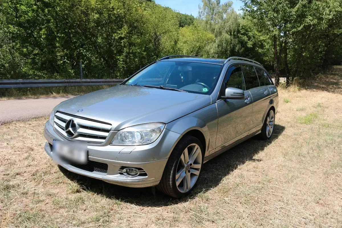 Gebraucht Mercedes 320 224 PS (164 kW) 2009 Grau Kombi