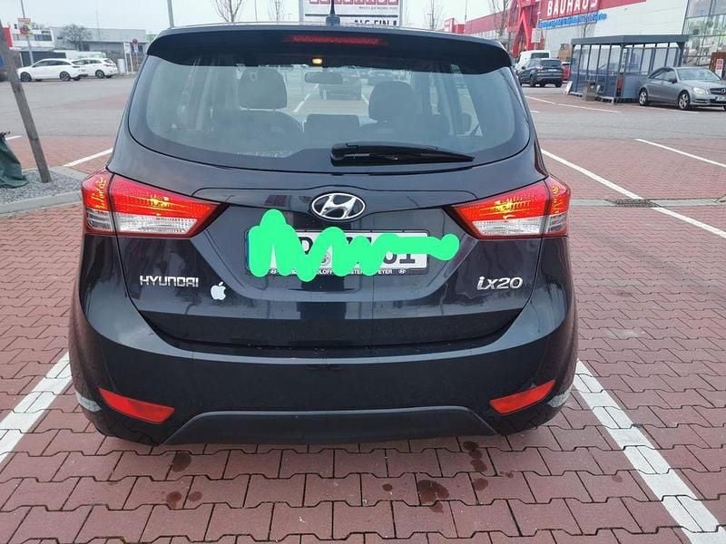 Schwarz Gebraucht 2011 Hyundai ix20 Classic Kleinwagen | 5.500 € (Teuer) - Bild 1/4