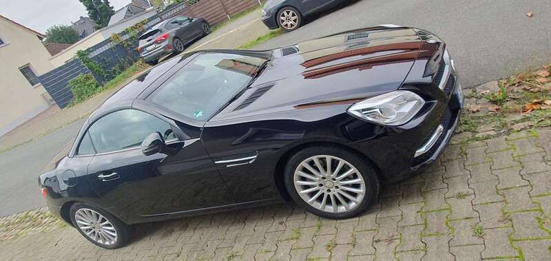 Schwarz Gebraucht 2014 Mercedes SLK200 Cabrio | 19.800 € (Fairer Preis) - Bild 1/4