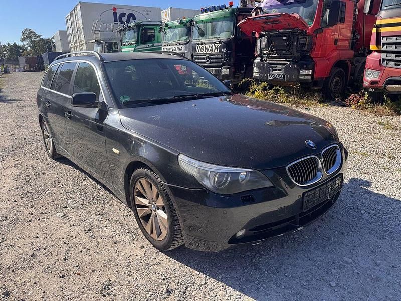 Schwarz Gebraucht 2007 BMW 525 Performance Kombi | 1.850 € (Fairer Preis) - Bild 1/4
