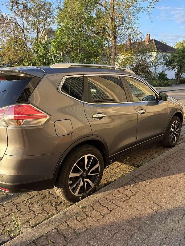 Gebraucht Nissan X-Trail 136 PS (100 kW) 2015 Grau SUV