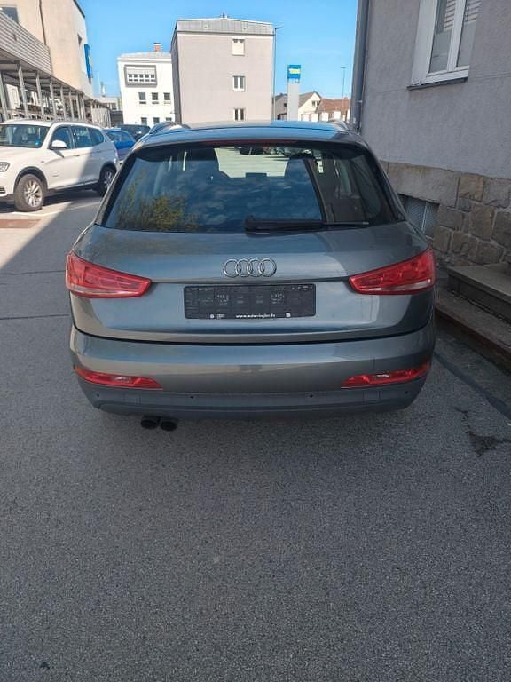 Gebraucht Audi Q3 Sport 140 PS (102 kW) 2012 Schwarz SUV