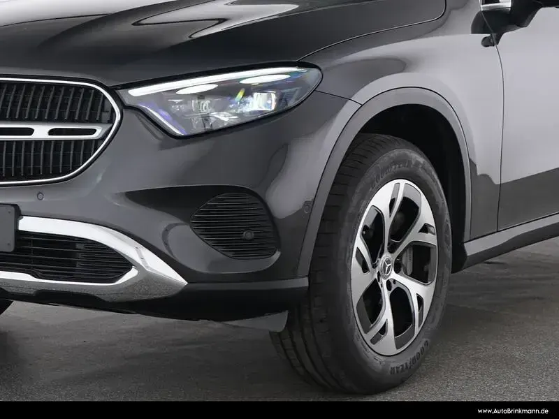 Gebraucht Mercedes GLC300 204 PS (150 kW) 2025 Lack graphitgrau SUV