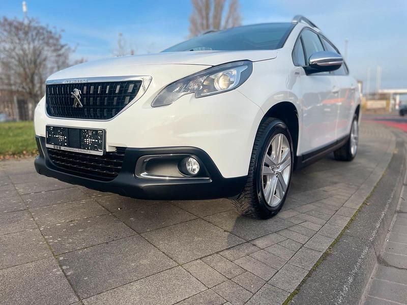 Gebraucht Peugeot 2008 Style 81 PS (59 kW) 2018 Weiß SUV