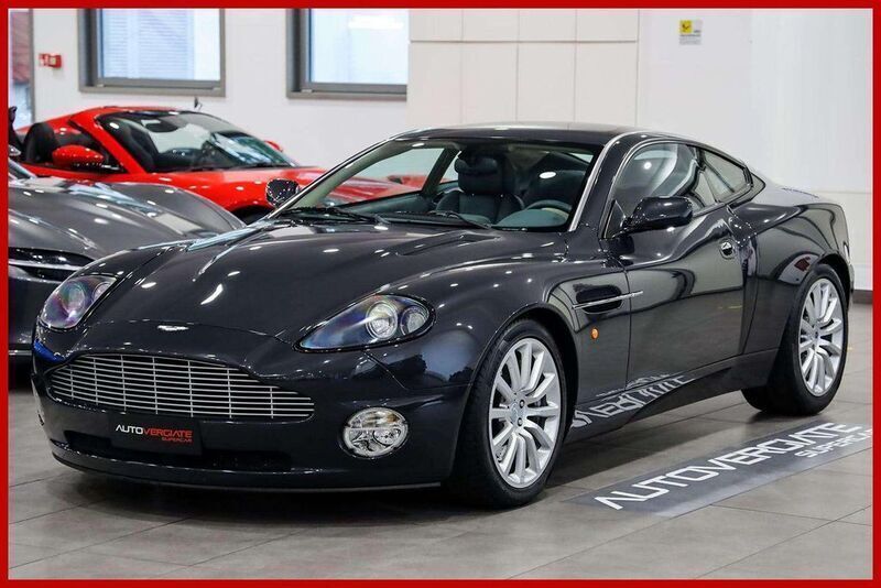 Grau Gebraucht 2002 Aston Martin Vanquish Coupé | 105.000 € - Bild 1/4