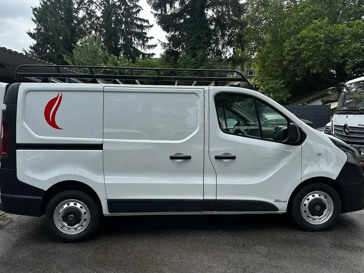 Gebraucht Nissan NV300 121 PS (88 kW) 2018 Weiß Van