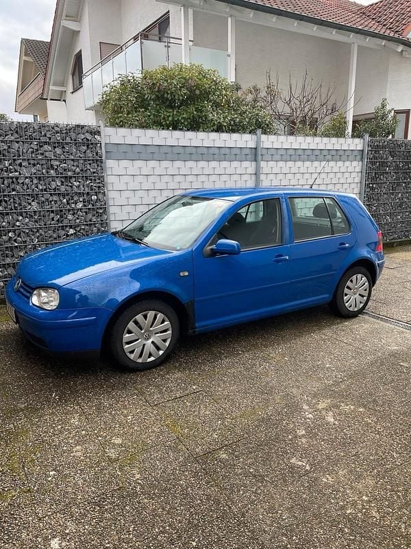 Gebraucht VW Golf IV 101 PS (74 kW) 1998 Blau Kleinwagen