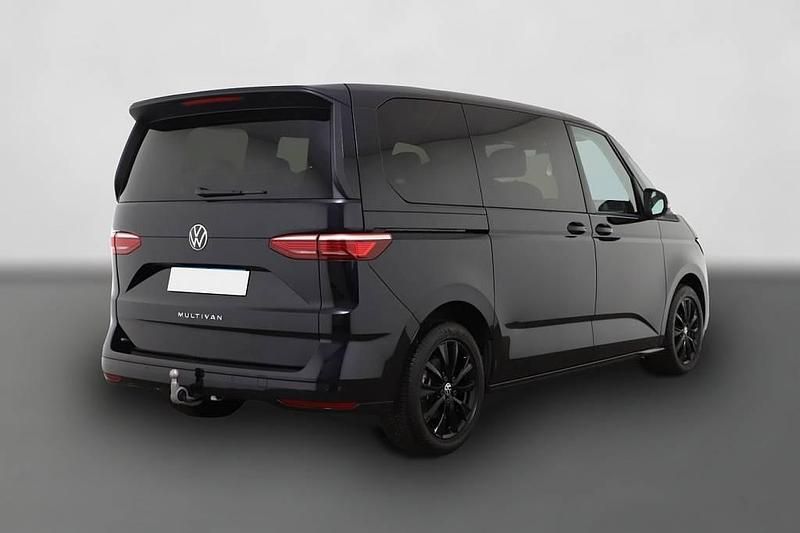 Gebraucht VW Multivan Life 150 PS (110 kW) 2024 Schwarz Van