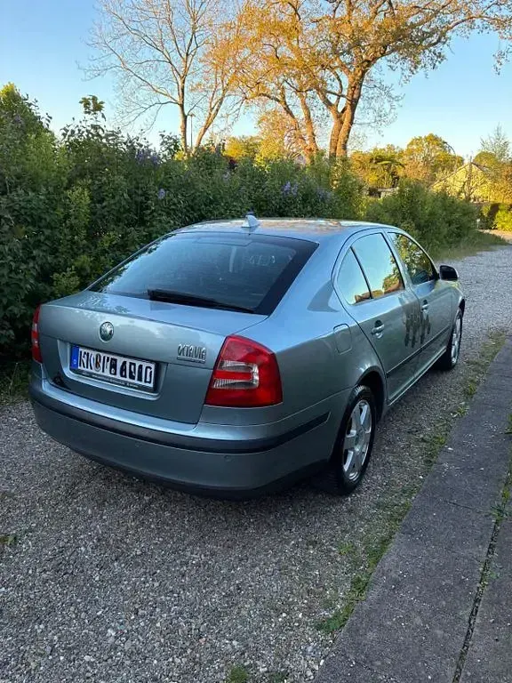 Gebraucht Skoda Octavia Elegance 116 PS (85 kW) 2006 Grau Limousine
