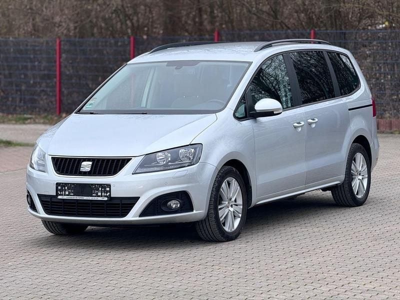 Silber Gebraucht 2014 Seat Alhambra Van / Kleinbus | 10.900 € (Guter Preis) - Bild 1/4