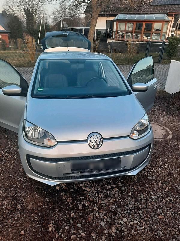 Silber Gebraucht 2016 VW up! Kleinwagen | 7.200 € (Teuer) - Bild 1/4