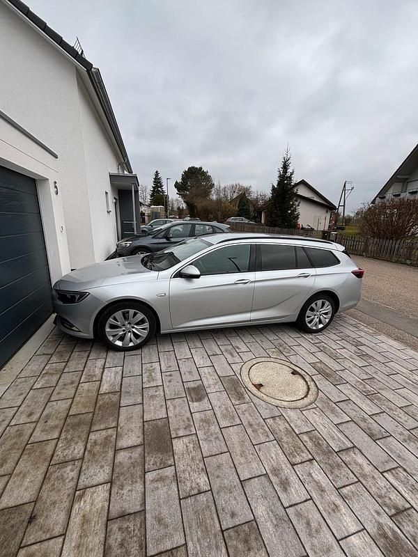 Gebraucht Opel Insignia 170 PS (125 kW) 2018 Silber Kombi