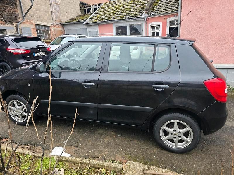 Gebraucht Skoda Fabia 60 PS (44 kW) 2009 Schwarz Kleinwagen