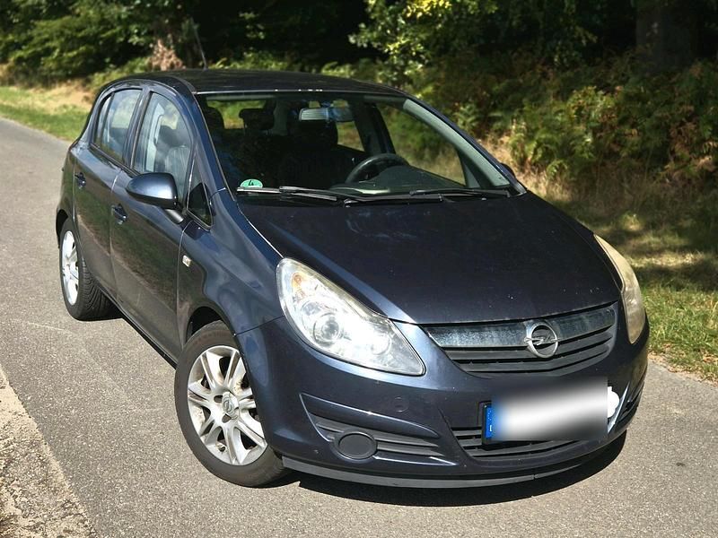 Grau Gebraucht 2008 Opel Corsa Kleinwagen | 3.200 € (Etwas zu teuer) - Bild 1/4