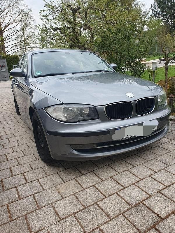 Gebraucht BMW 118 143 PS (105 kW) 2009 Grau Kleinwagen