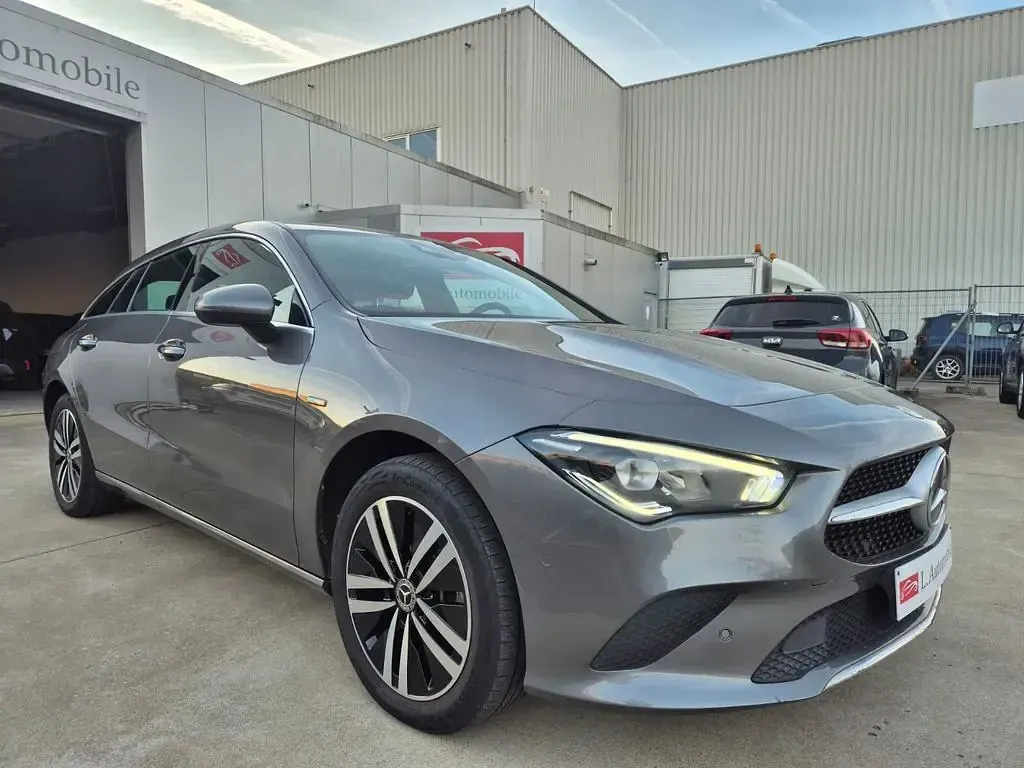 Gebraucht Mercedes CLA250e 218 PS (160 kW) 2021 Grau Coupé