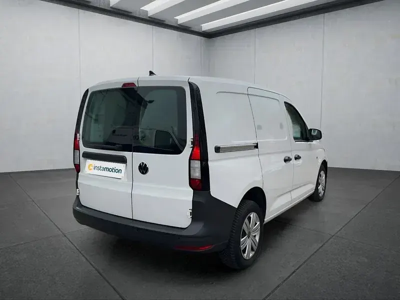 Second-hand VW Caddy 114 CP (83 kW) 2023 Alb Monovolum