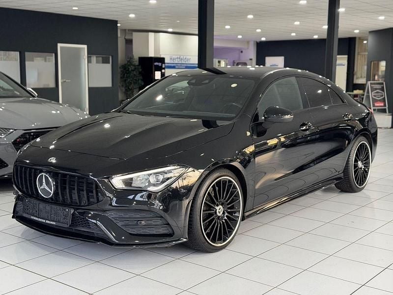 Schwarz Gebraucht 2019 Mercedes CLA250 AMG Limousine | 26.490 € (Guter Preis) - Bild 1/4