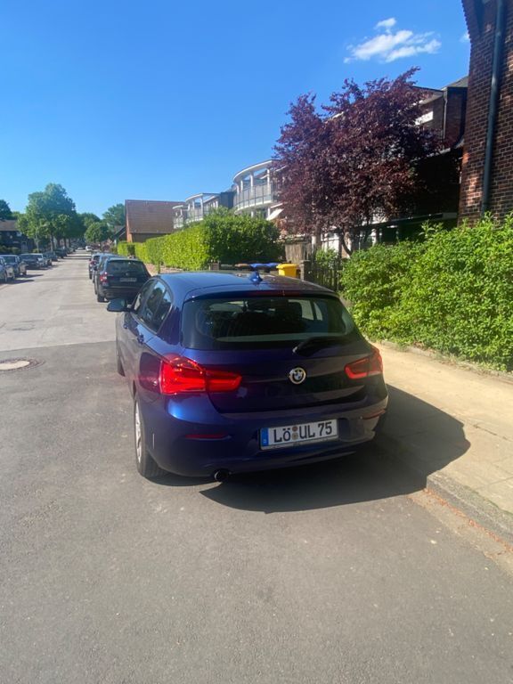 Blau Gebraucht 2017 BMW 118 Kleinwagen | 14.000 € (Superpreis) - Bild 1/3