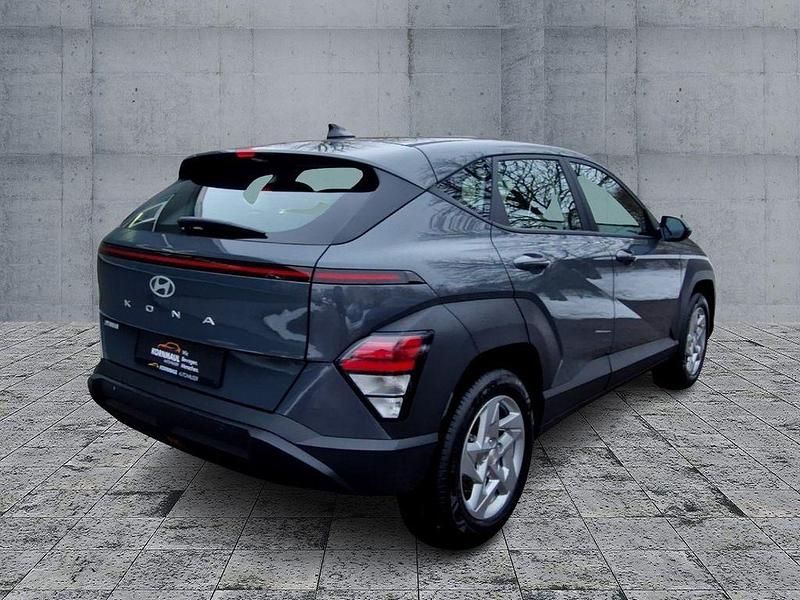 Gebraucht Hyundai Kona Select 139 PS (102 kW) 2026 Grau SUV