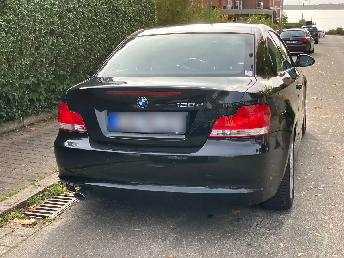 Gebraucht BMW 120 Coupé Performance 177 PS (130 kW) 2009 Schwarz Coupé