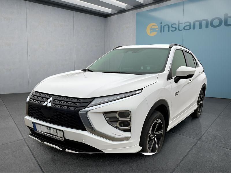 Weiß Gebraucht 2022 Mitsubishi Eclipse SUV | 25.649 € - Bild 1/4
