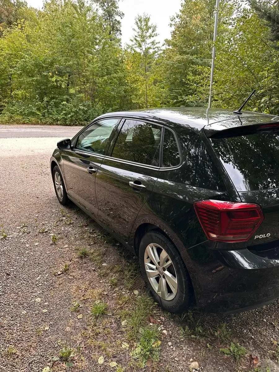 Gebraucht VW Polo 95 PS (69 kW) 2018 Schwarz Kleinwagen