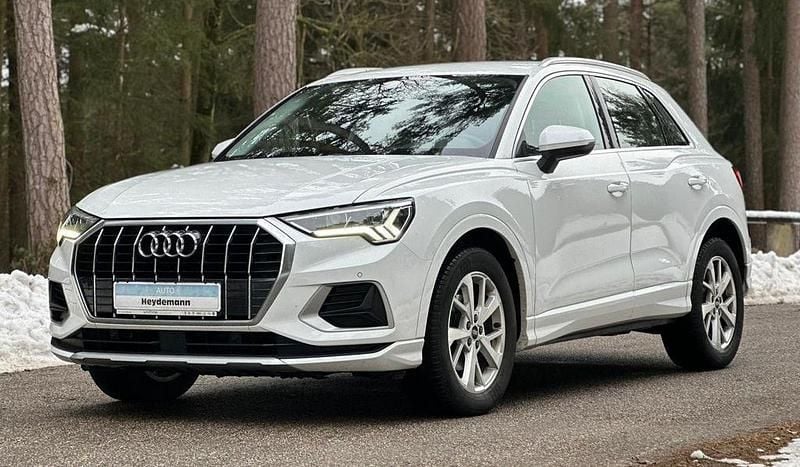 Weiß Gebraucht 2021 Audi Q3 Advanced SUV | 19.990 € (Superpreis) - Bild 1/4