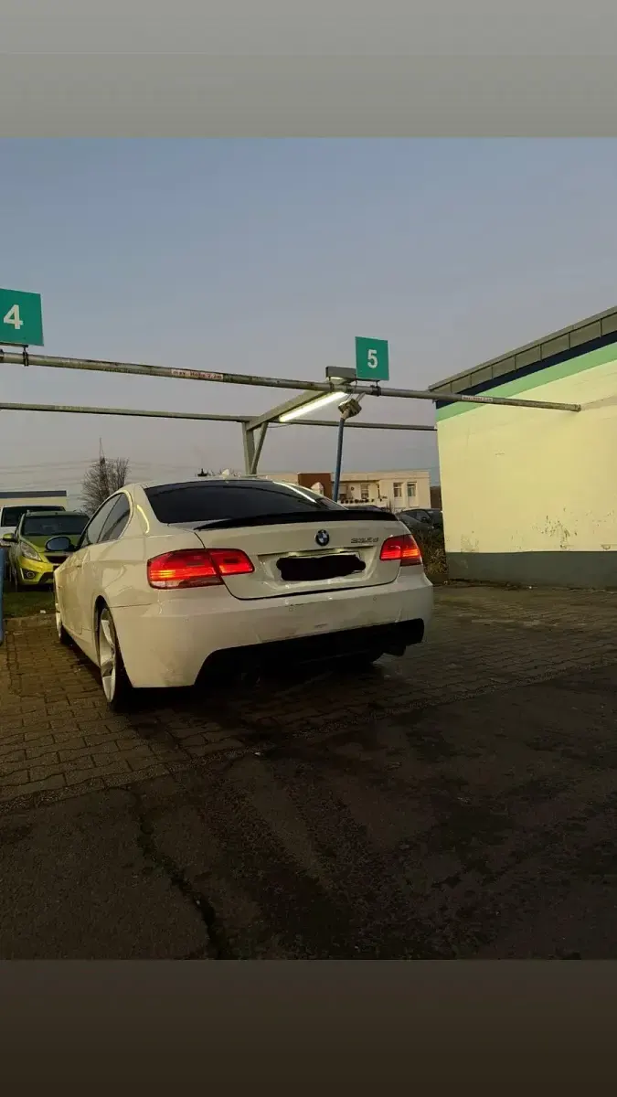 Gebraucht BMW 335 M Sport 286 PS (210 kW) 2009 Weiß Coupé