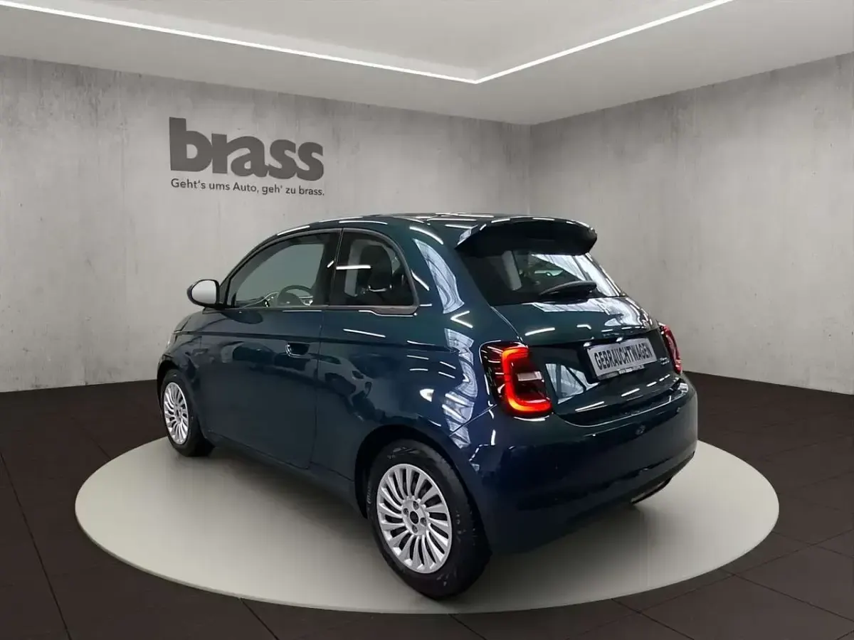 Gebraucht Fiat 500e 69 kW (95 PS) 2022 Ozean grün Limousine