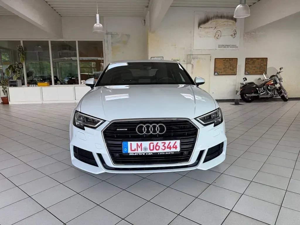 Gebraucht Audi A3 S-Line 190 PS (139 kW) 2018 Weiß Limousine