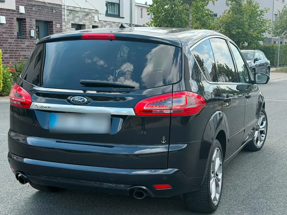 Gebraucht Ford S-MAX S 175 PS (128 kW) 2010 Schwarz Van / Kleinbus