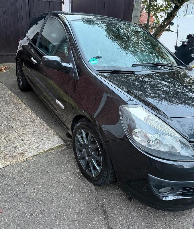 Schwarz Gebraucht 2009 Renault Clio III Kleinwagen | 3.990 € - Bild 1/4